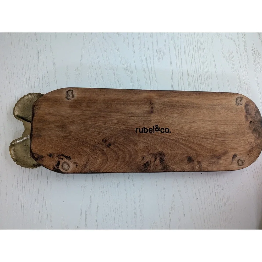 Rubel&Co, Dark Wood‎ Cheese Board With Shell Decor
